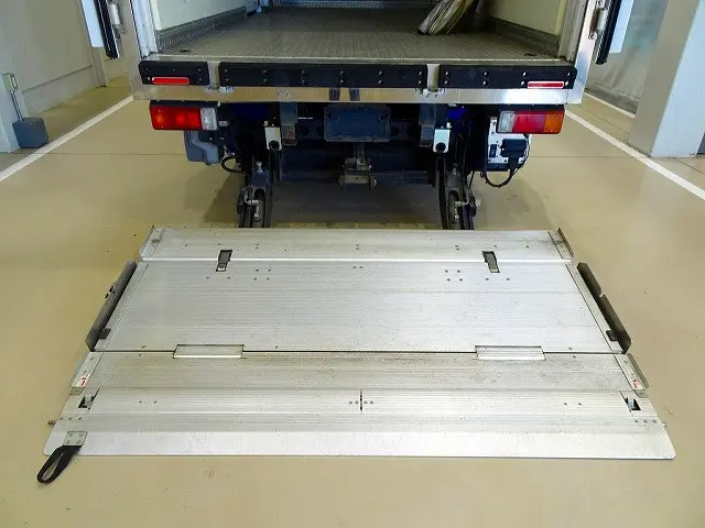 日野 デュトロ TPG-XZU710M(2WD)の写真38