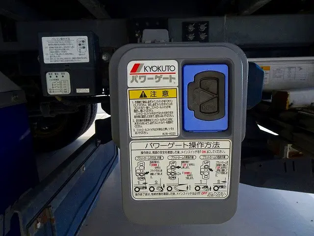 日野 デュトロ TPG-XZU710M(2WD)の写真40