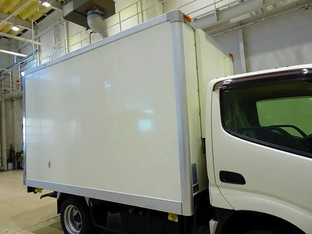 荷台内寸：300×174×171　床ステンレス/プラスチックすのこ付　左サイドスライドドア　水抜き穴前1対　荷室LED灯1個　冷凍機/-7度～35度設定　-7度確認|トヨタ ダイナ LDF-KDY231(2WD)の写真29