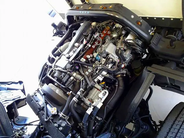 エンジンルーム|トヨタ ダイナ LDF-KDY231(2WD)の写真36