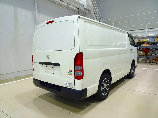 トヨタ ハイエースレジアス LDF-KDH206V(4WD)の写真3