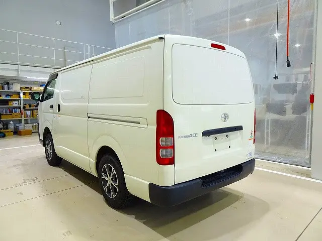 トヨタ ハイエースレジアス LDF-KDH206V(4WD)の写真4