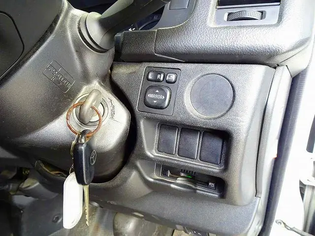 トヨタ ハイエースレジアス LDF-KDH206V(4WD)の写真17