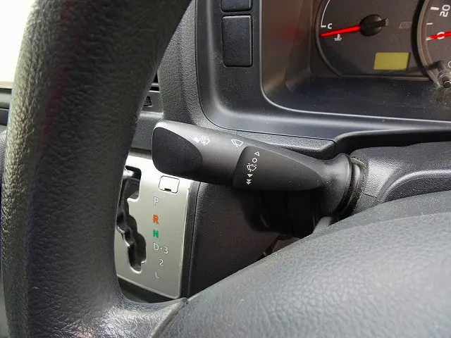 トヨタ ハイエースレジアス LDF-KDH206V(4WD)の写真19