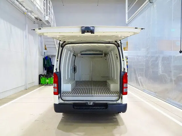 トヨタ ハイエースレジアス LDF-KDH206V(4WD)の写真21