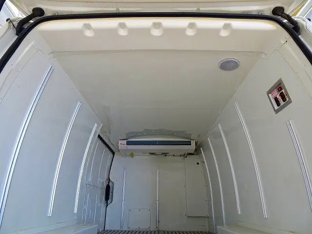 トヨタ ハイエースレジアス LDF-KDH206V(4WD)の写真24