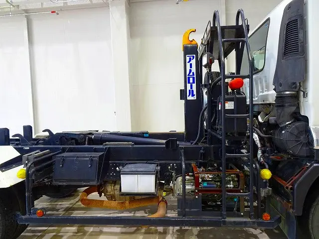 いすゞ フォワード TKG-FRR90S2(2WD)の写真25