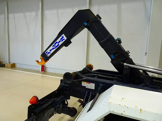 いすゞ フォワード TKG-FRR90S2(2WD)の写真32
