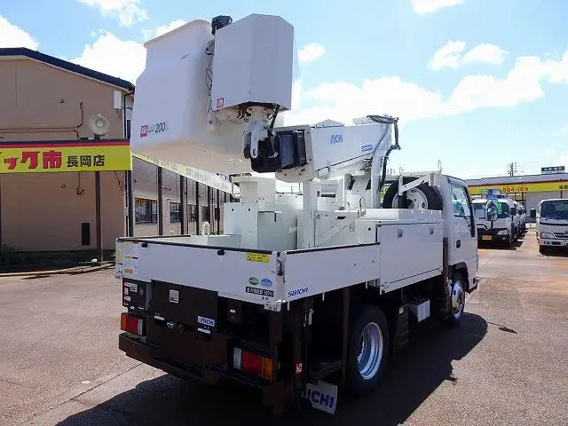 お問合せ管理No.J289　H29 エルフ 0.5t 4WD(切替式) FFL 標準 10M高所作業車|いすゞ エルフ TPG-NKS85AN(4WD)の写真3