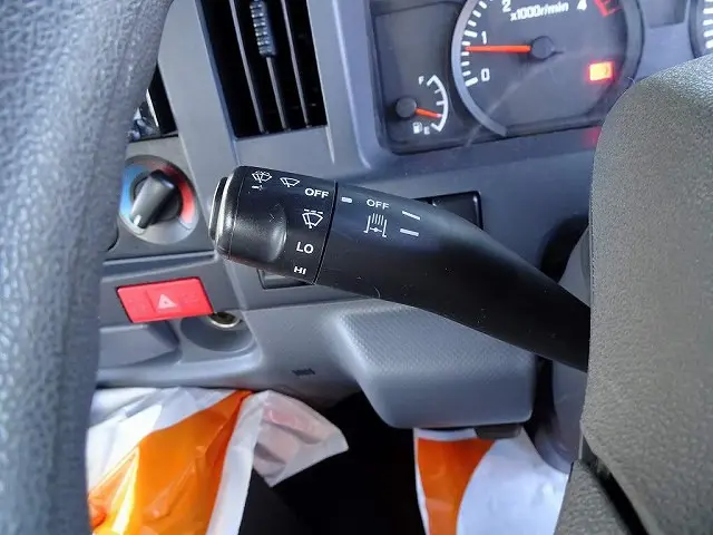 いすゞ エルフ TPG-NKS85AN(4WD)の写真19