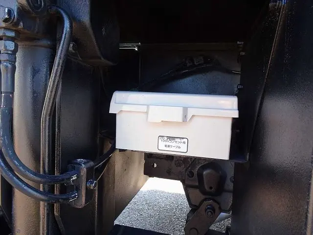 アイチ製　SB10A　9.7Ｍ　2693h　最大バケット積載荷重200kg　右リア100Vコンセント用電源ケーブル付　左リア地上アースコード付　上物左右工具棚＆右側はしご掛け付|いすゞ エルフ TPG-NKS85AN(4WD)の写真30