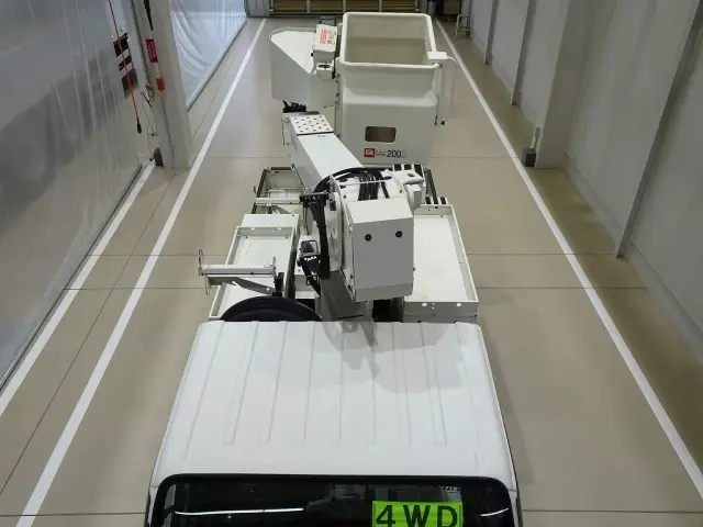 いすゞ エルフ TPG-NKS85AN(4WD)の写真48