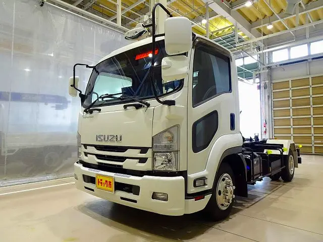 お問合せ管理No.J800 R3 フォワード 3.65t 標準ベッドレス フックロール 210ps|いすゞ フォワード 2RG-FRR90S2(2WD)の写真1