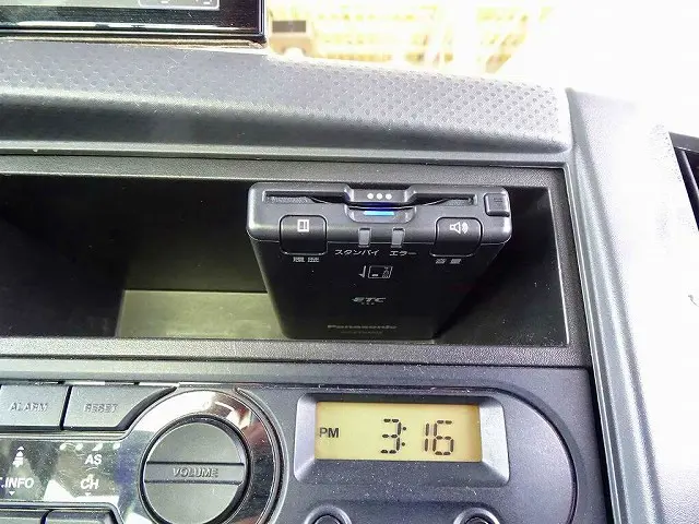 いすゞ フォワード 2RG-FRR90S2(2WD)の写真13