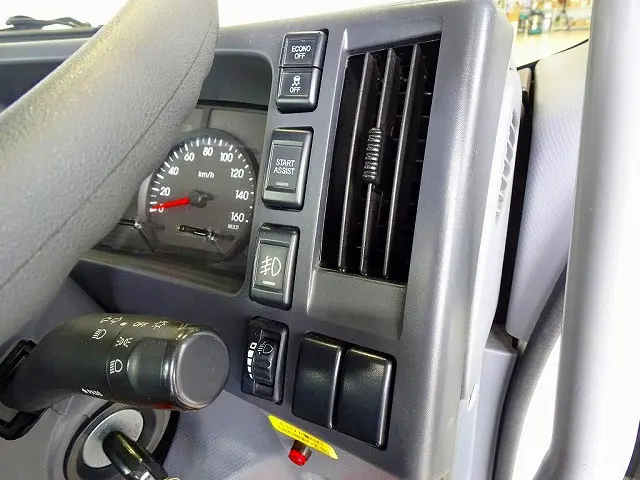 いすゞ フォワード 2RG-FRR90S2(2WD)の写真21