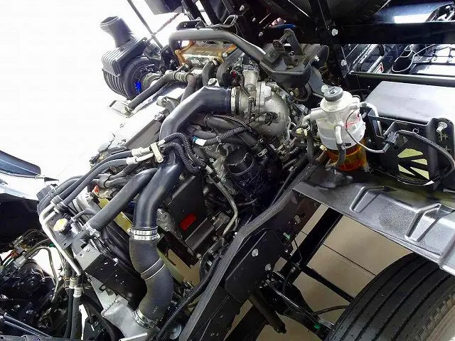 エンジンルーム|いすゞ フォワード 2RG-FRR90S2(2WD)の写真41