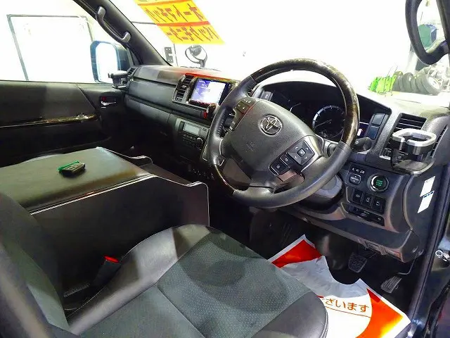オートAC PS PW SRS ABS キーフリー 左右電格ミラー/電動角度調整 社外メモリーナビ/バックカメラ連動/フルセグTV/DVD ETC バックモニター(パノラミックビューモニター)|トヨタ ハイエースバン QDF-GDH206V(4WD)の写真5