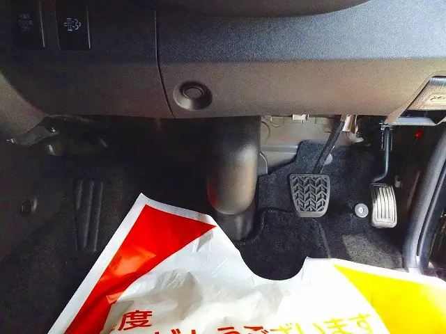 インパネAT 2ペダル|トヨタ ハイエースバン QDF-GDH206V(4WD)の写真19