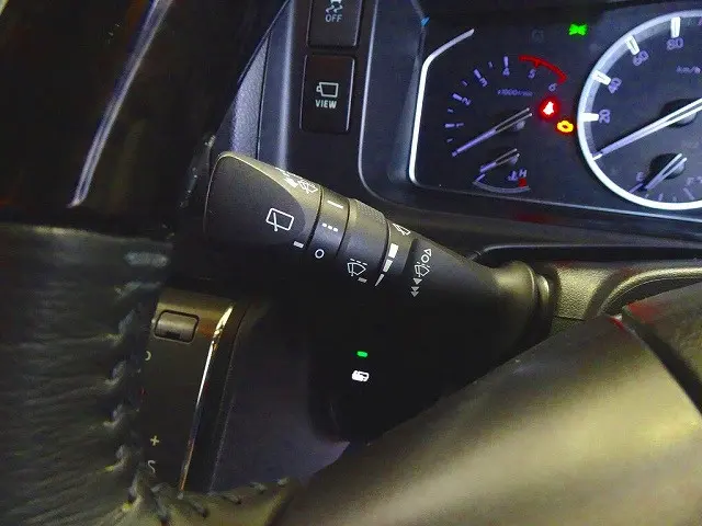 トヨタ ハイエースバン QDF-GDH206V(4WD)の写真22