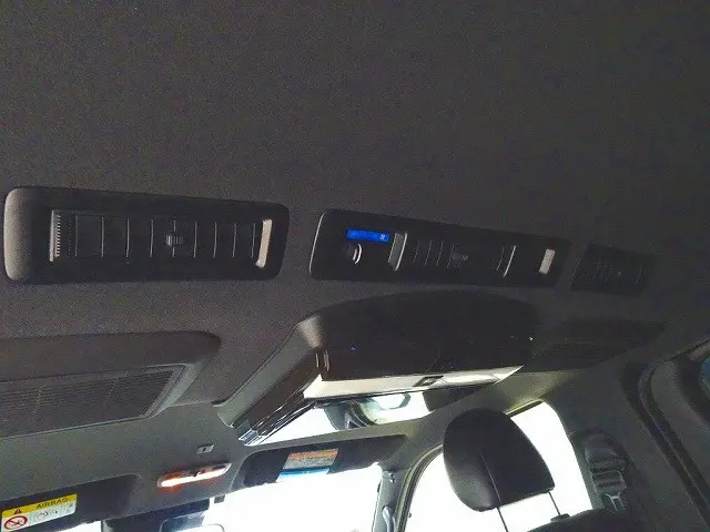 トヨタ ハイエースバン QDF-GDH206V(4WD)の写真29