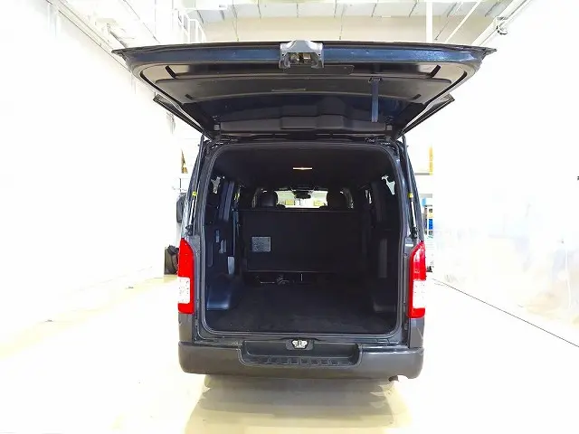 トヨタ ハイエースバン QDF-GDH206V(4WD)の写真32