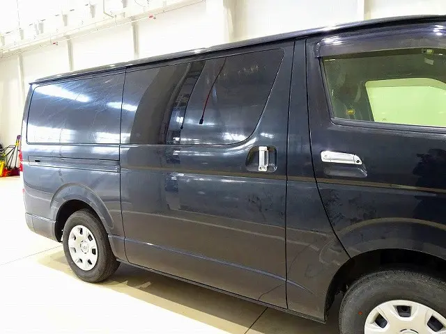 トヨタ ハイエースバン QDF-GDH206V(4WD)の写真38