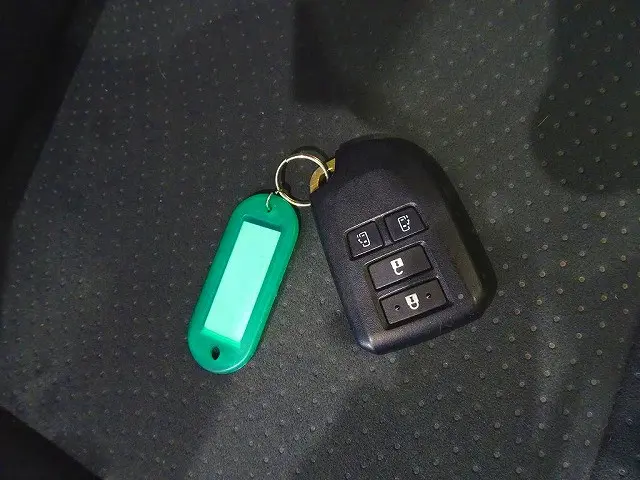 トヨタ ハイエースバン QDF-GDH206V(4WD)の写真44