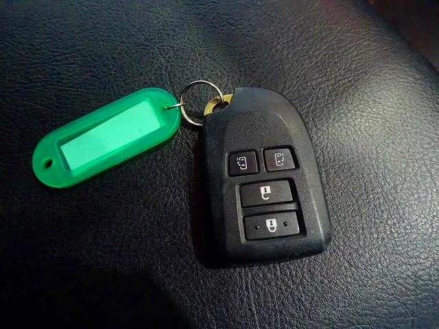 トヨタ ハイエースバン QDF-GDH206V(4WD)の写真44