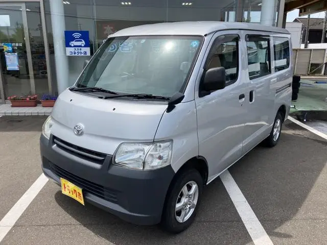 トヨタ タウンエースバン DBF-S412M(4WD)の写真3