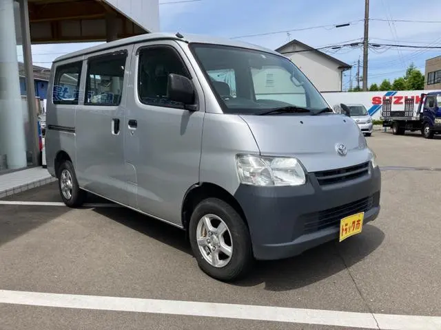 トヨタ タウンエースバン DBF-S412M(4WD)の写真5