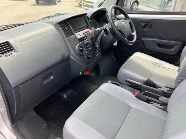 トヨタ タウンエースバン DBF-S412M(4WD)の写真15