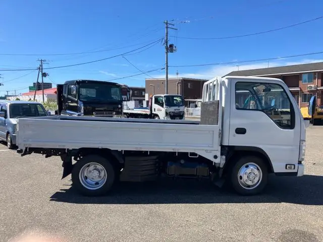 いすゞ エルフ TPG-NJS85A(4WD)の写真8