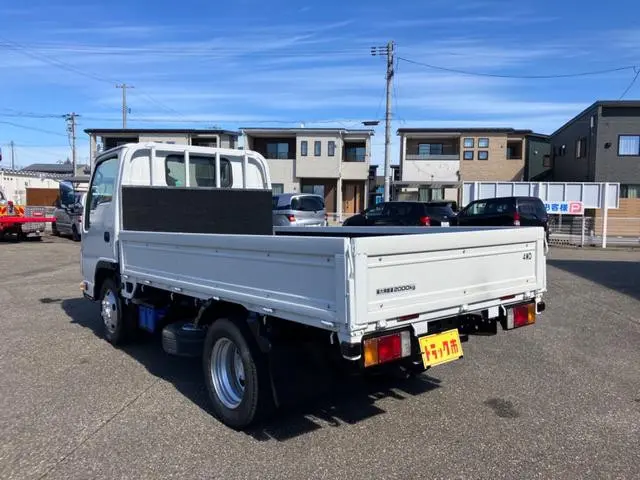 いすゞ エルフ TPG-NJS85A(4WD)の写真13