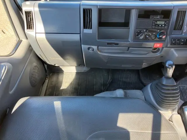 いすゞ エルフ TPG-NJS85A(4WD)の写真20