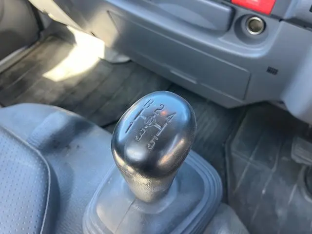 いすゞ エルフ TPG-NJS85A(4WD)の写真23