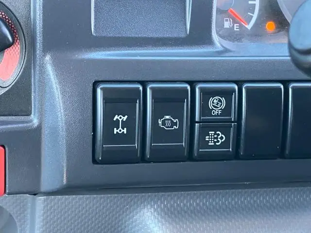 いすゞ エルフ TPG-NJS85A(4WD)の写真26