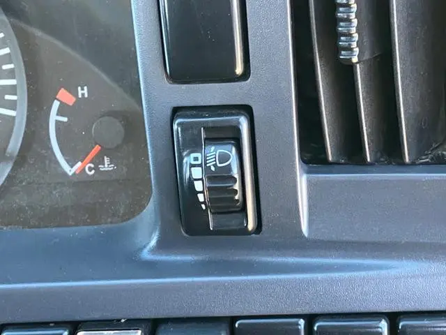 いすゞ エルフ TPG-NJS85A(4WD)の写真30