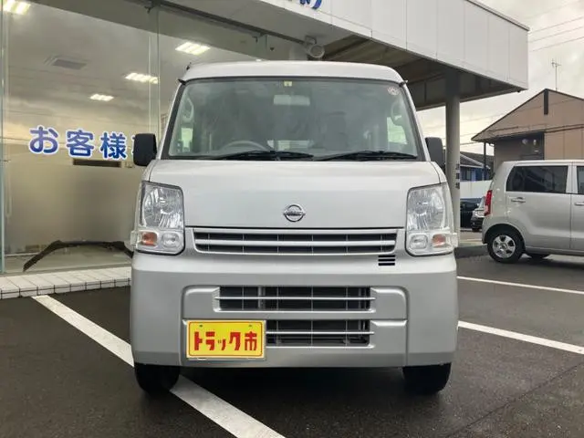 日産 クリッパーバン HBD-DR17V(4WD)の写真2