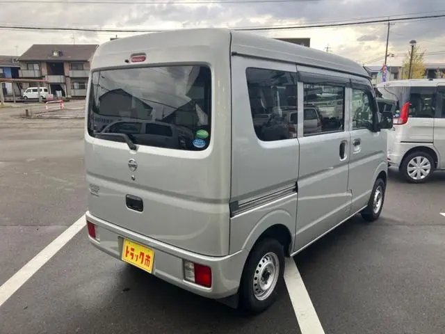 日産 クリッパーバン HBD-DR17V(4WD)の写真8