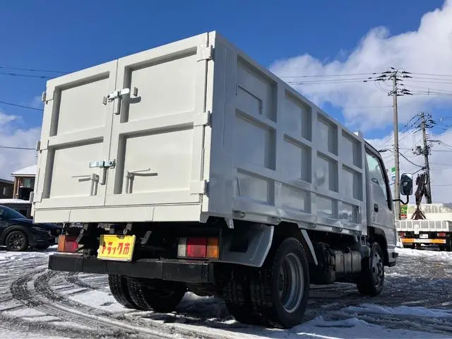 いすゞ エルフ 2RG-NJR88AD(2WD)の写真8