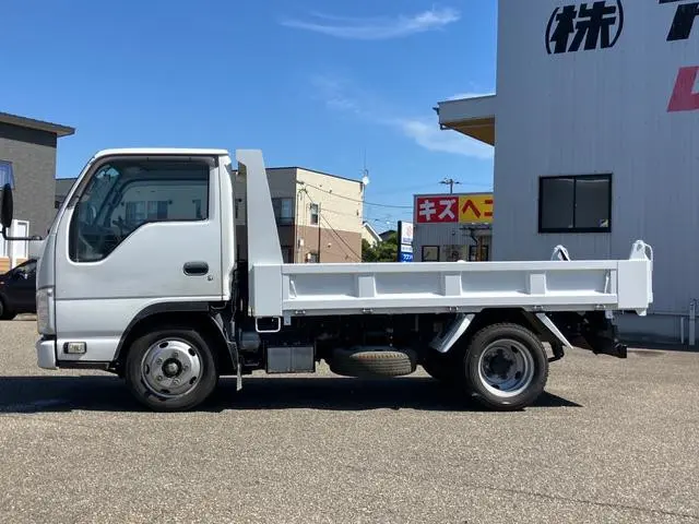 いすゞ エルフ 2RG-NJR88AD(2WD)の写真14