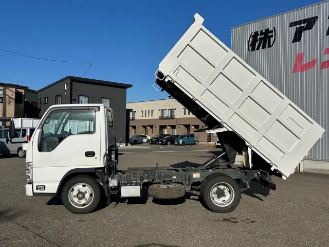 いすゞ エルフ 2RG-NJR88AD(2WD)の写真19