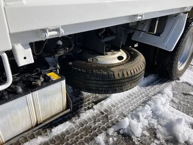 いすゞ エルフ 2RG-NJR88AD(2WD)の写真20