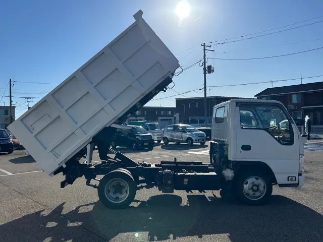 いすゞ エルフ 2RG-NJR88AD(2WD)の写真20