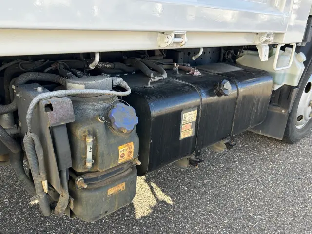 いすゞ エルフ 2RG-NJR88AD(2WD)の写真26