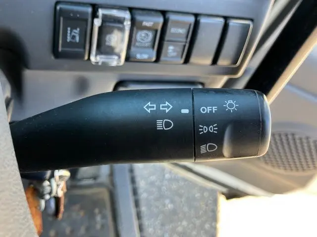 いすゞ エルフ 2RG-NJR88AD(2WD)の写真27