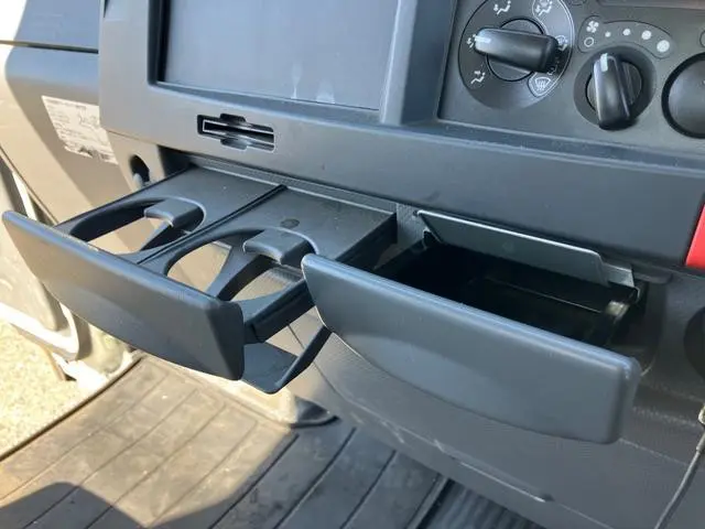 いすゞ エルフ 2RG-NJR88AD(2WD)の写真37