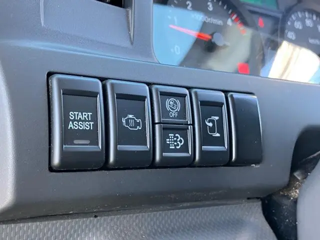 いすゞ エルフ 2RG-NJR88AD(2WD)の写真38