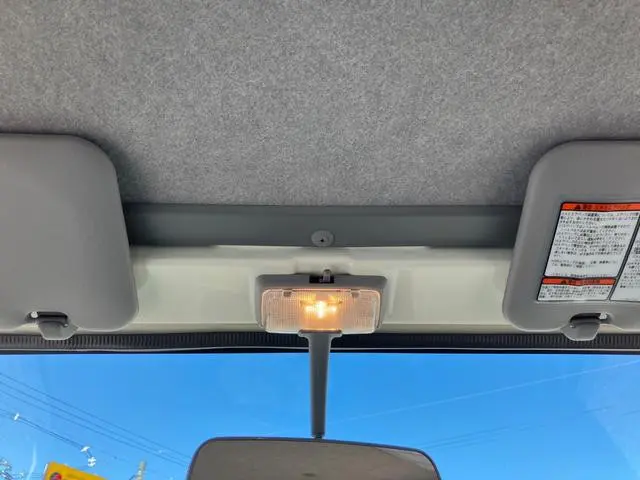 いすゞ エルフ 2RG-NJR88AD(2WD)の写真40