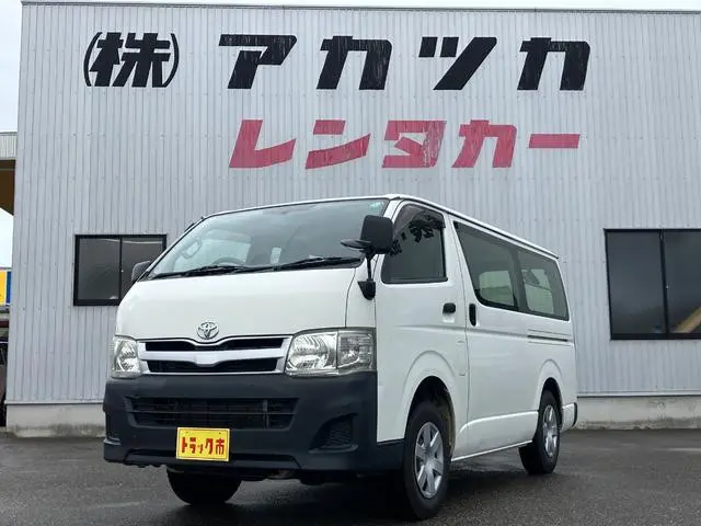 トヨタ ハイエースバン LDF-KDH206V(4WD)の写真1